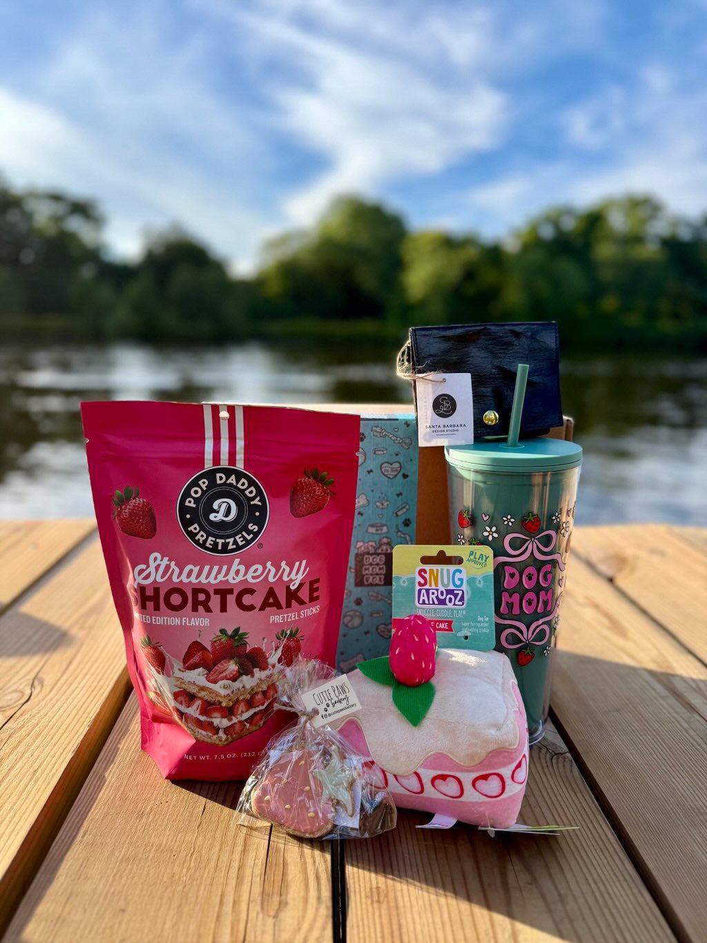 August Box 🍓
